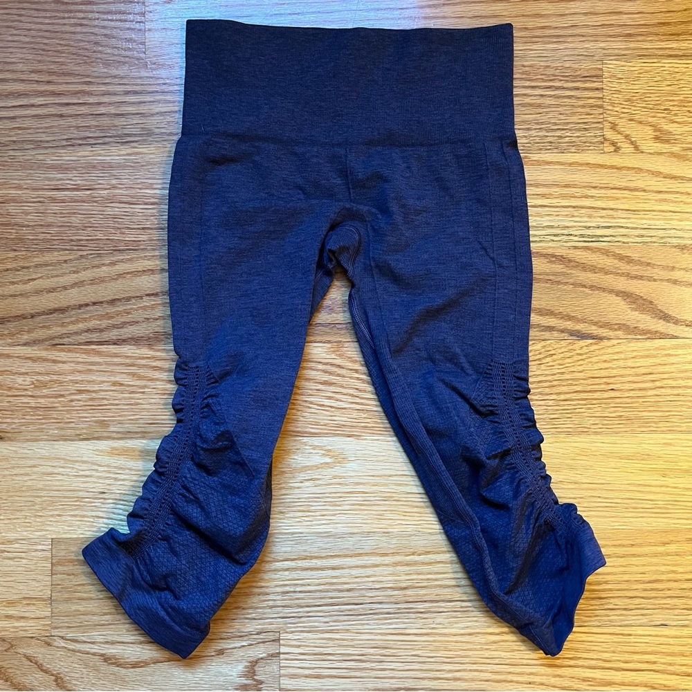 Lululemon flow and go dark purple crops size 2